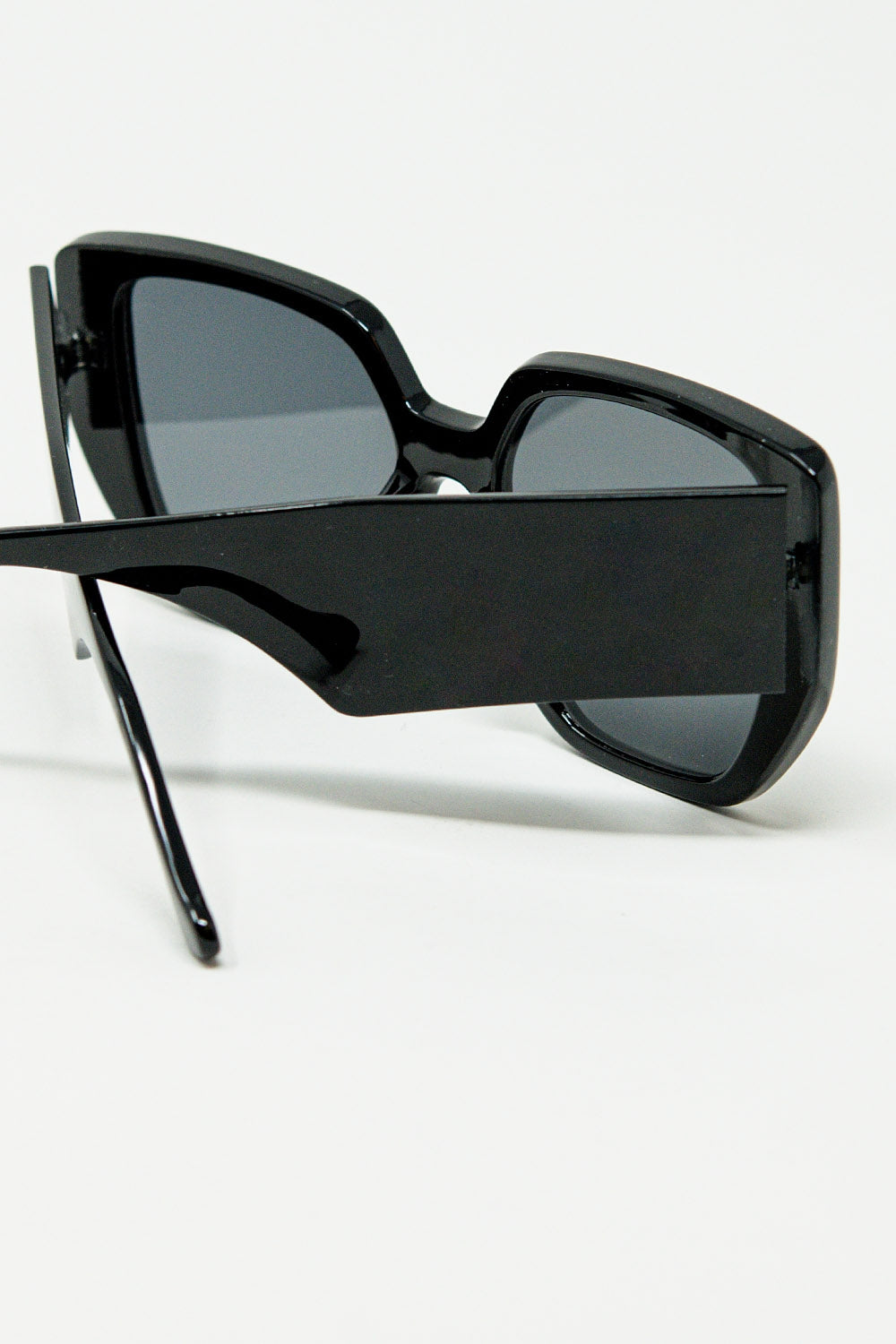 Retro Glam Cat-Eye Sunglasses