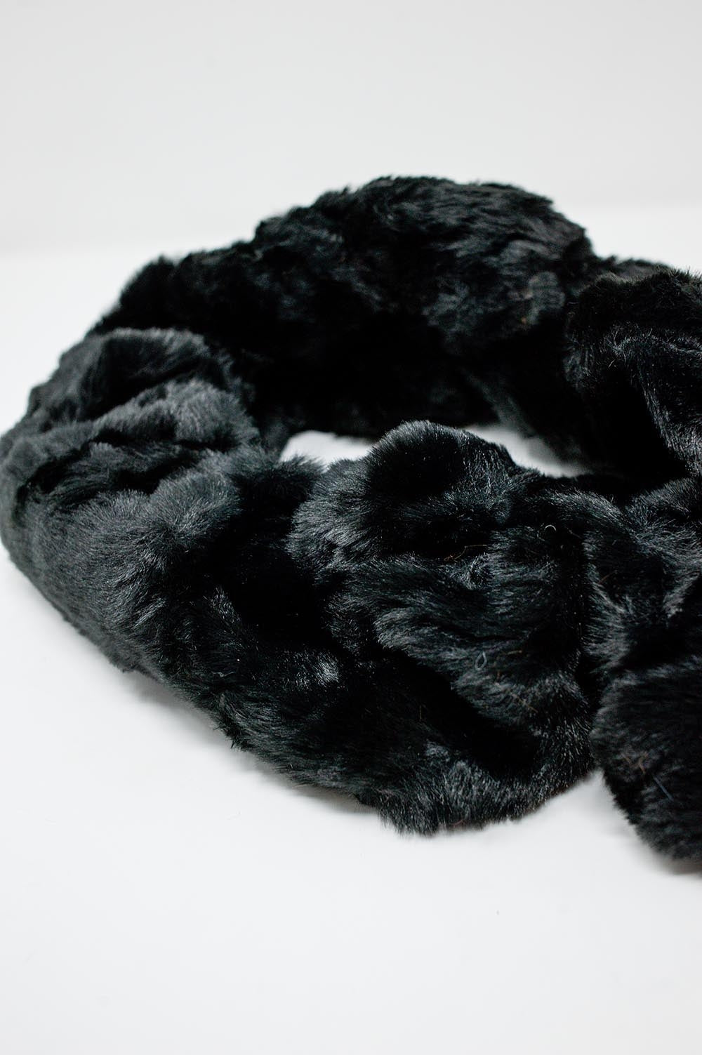 Plush Faux Fur Collar Scarf