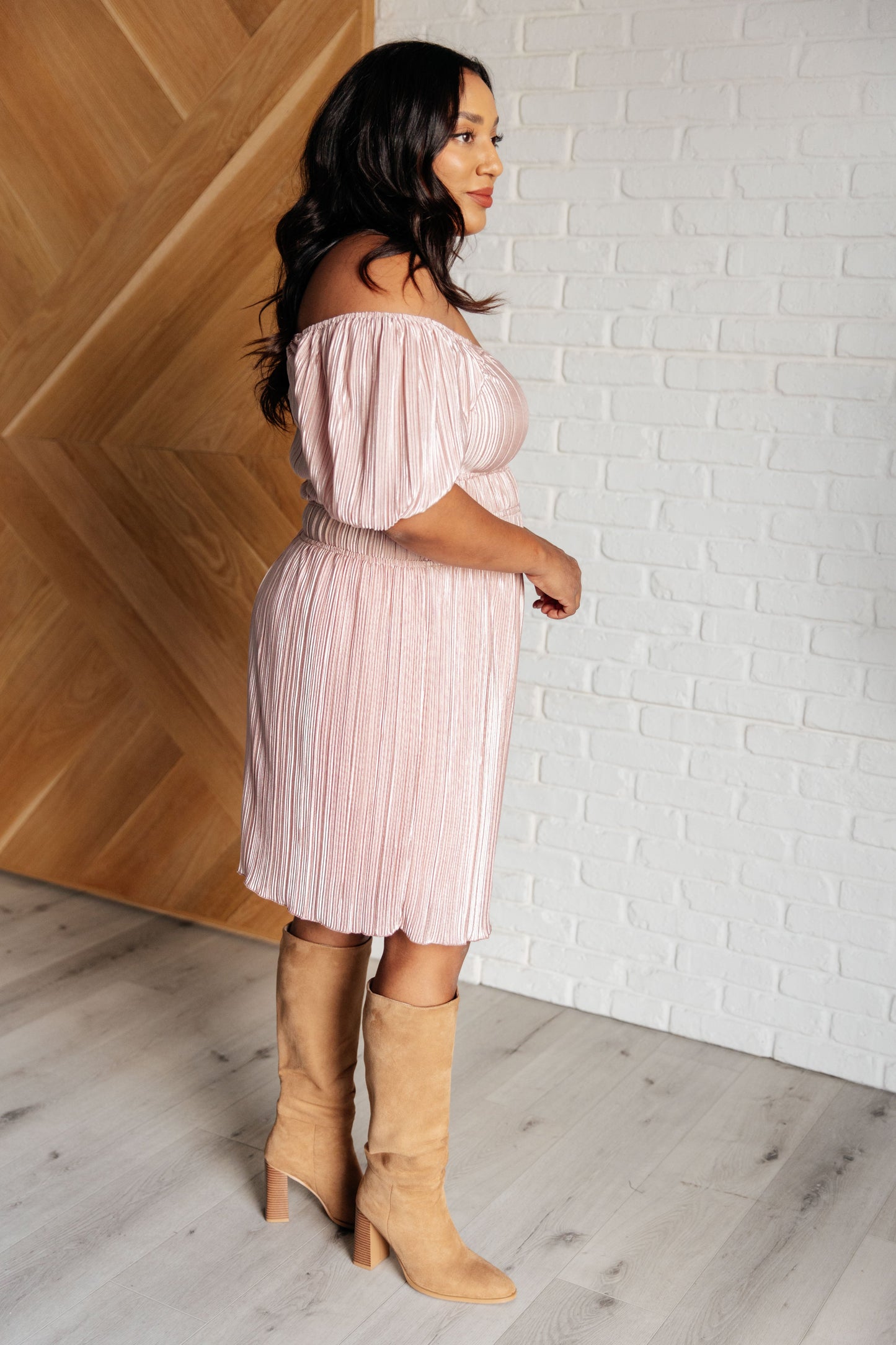 Effortless Elegance Balloon Sleeve Dress