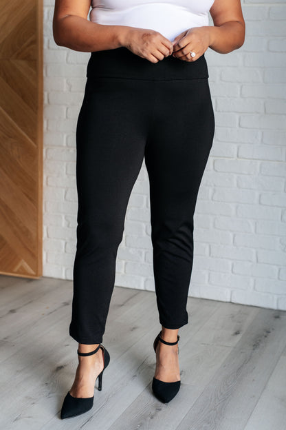 Vegas Edge & Elegance Crop Pants in Black