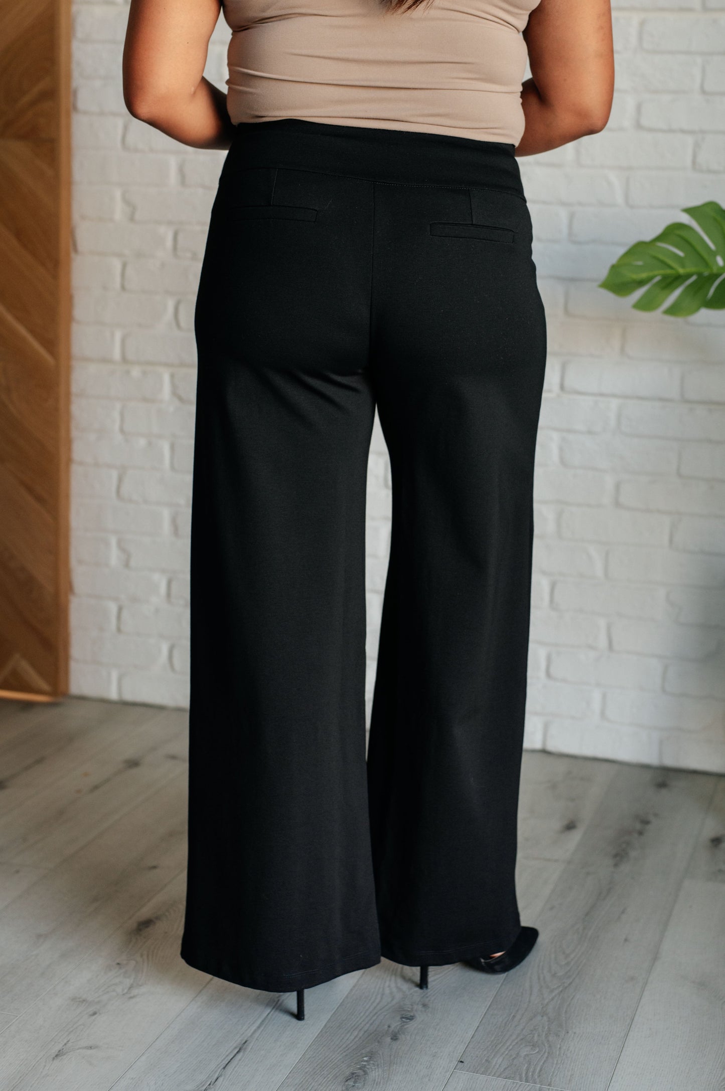 Vegas Wide Leg Pants in Black