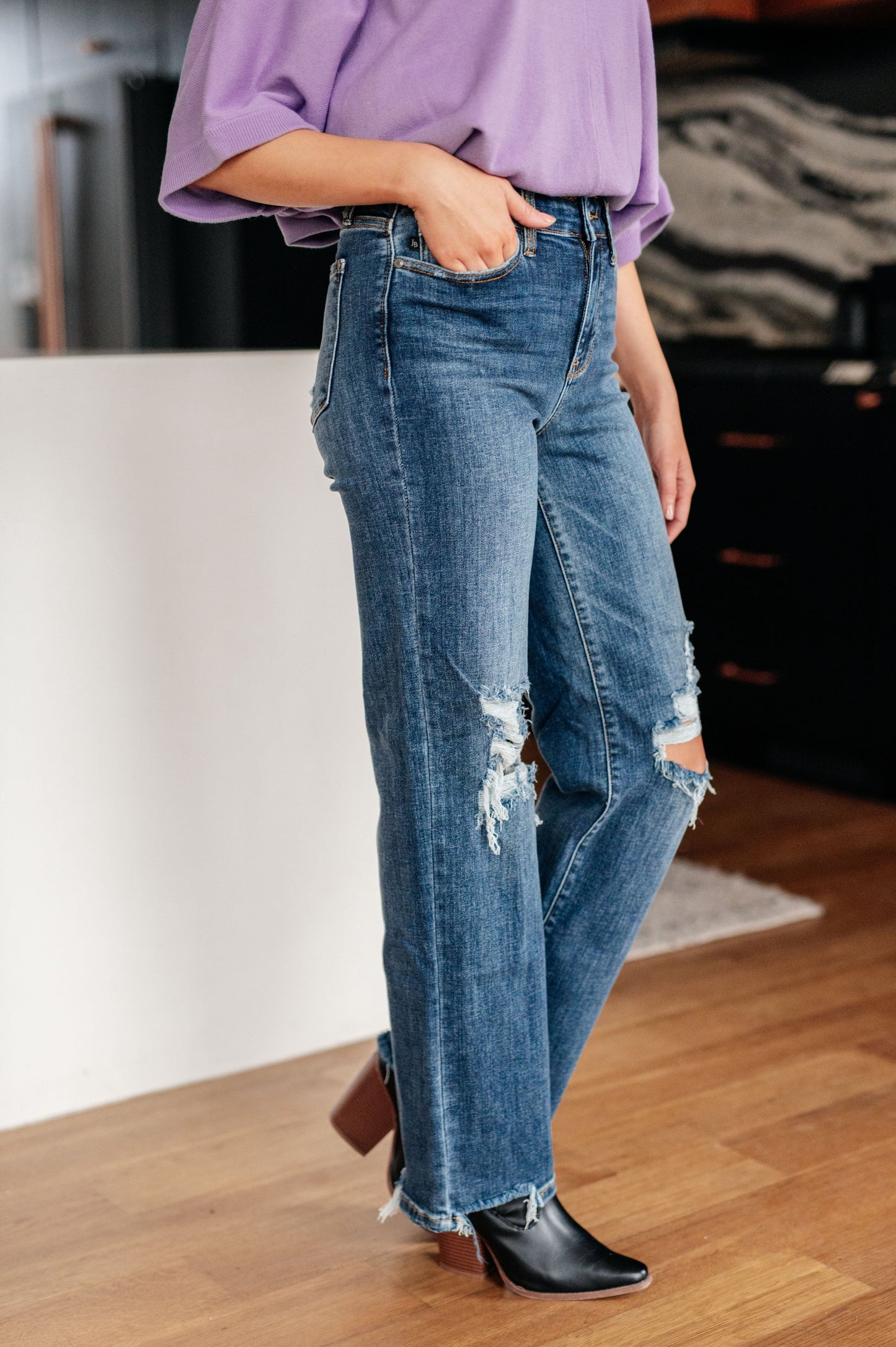 Dark Bloom 90’s Straight Jeans - Redtop