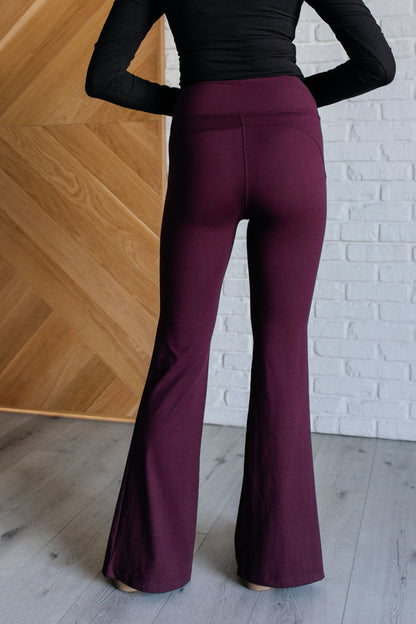 Pulse Flare Performance Leggings - Cassis