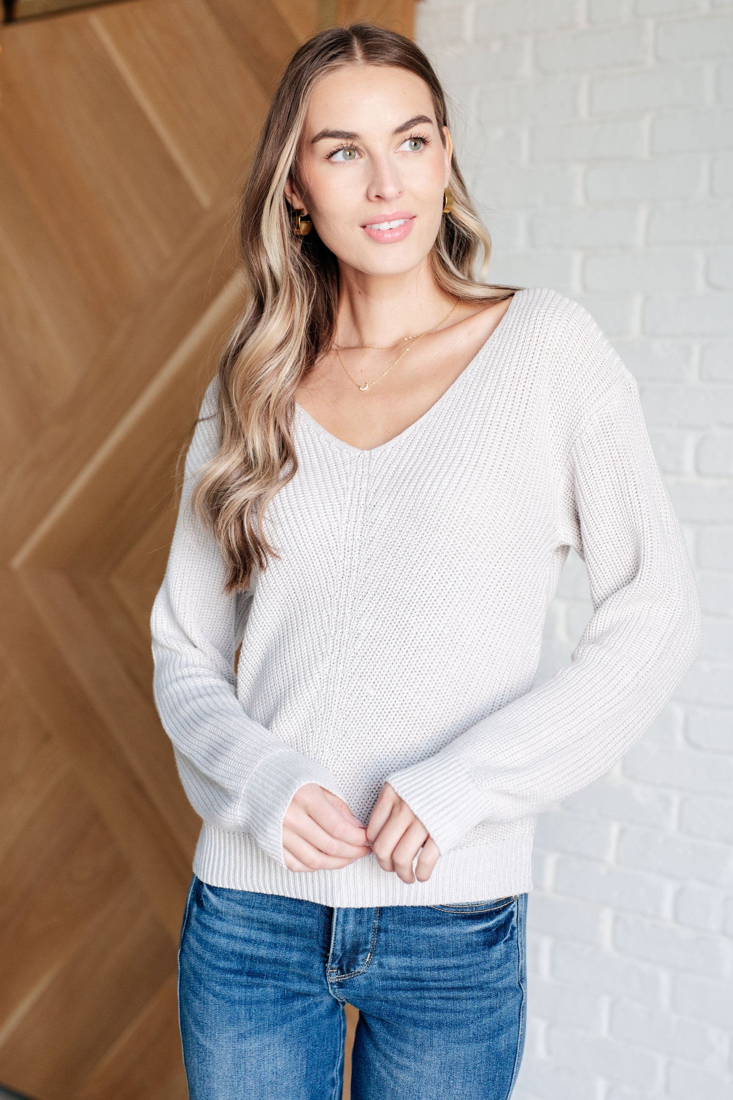 Proven Right Ribbed V-Neck Sweater - Redtop