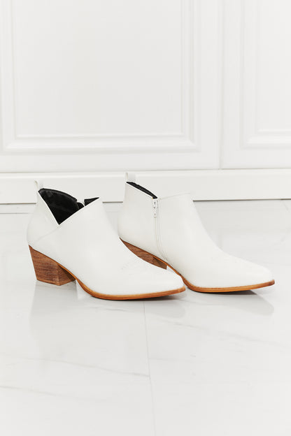 Own the Moment White Embroidered Cowboy Booties