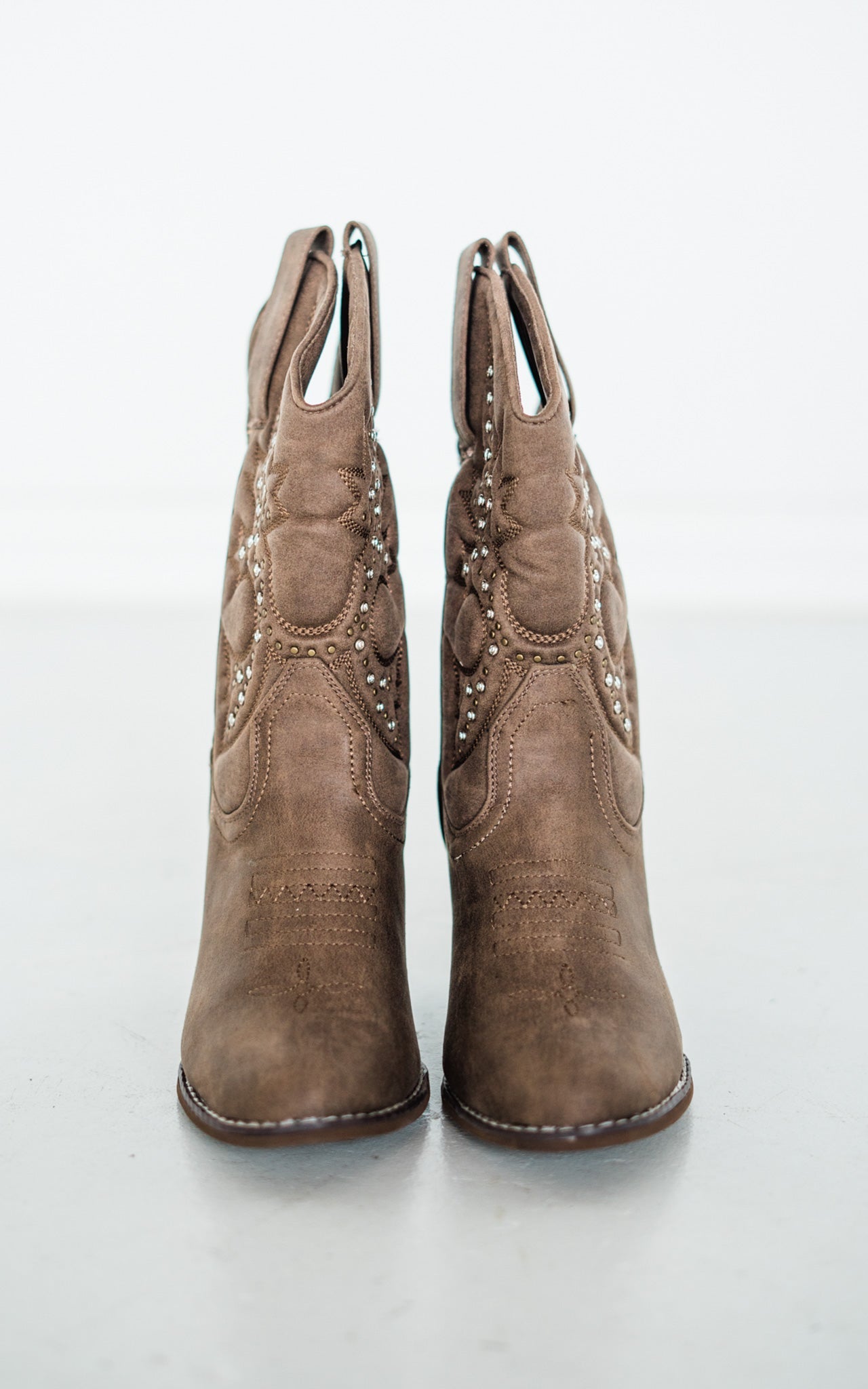 Outlaw Spirit Taupe Cowboy Boots - Redtop