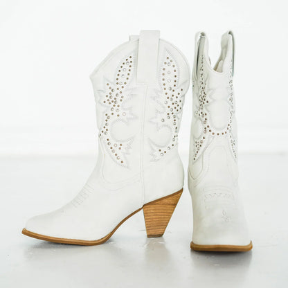 Outlaw Spirit White Cowboy Boots - Redtop