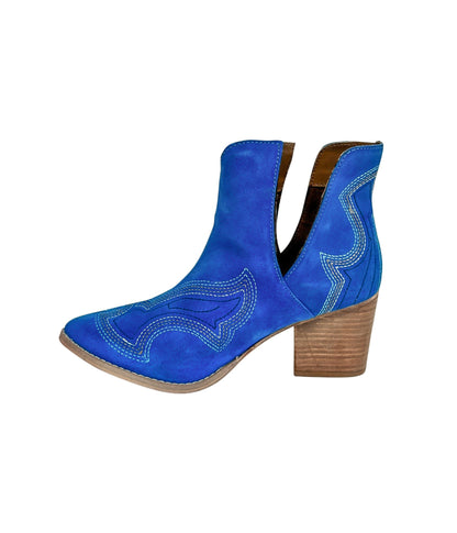 Sleek Sophistication Ankle Boots - Blue